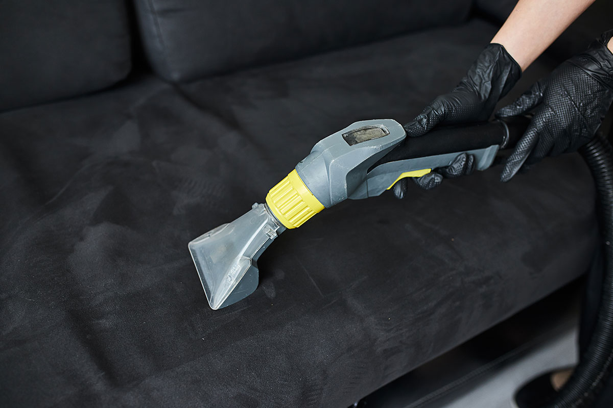 Nettoyage efficace de votre canapé en tissu